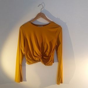 Cropped Mustard Top
